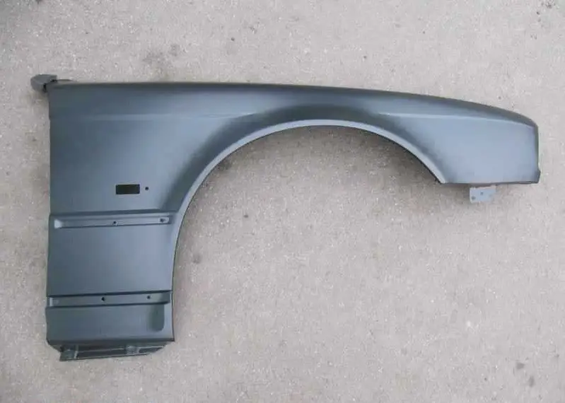 Крило праве BMW 5 E34 1988-1996 41351946930