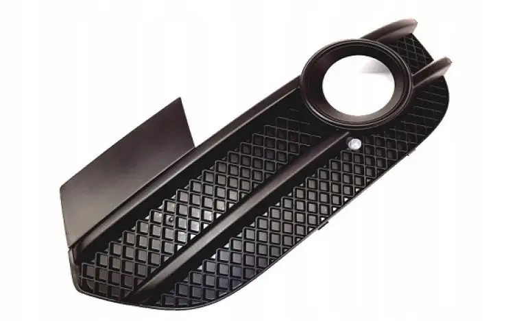 Решетка бампера левая Audi Q3 2011-2015 8U0807681ASP9