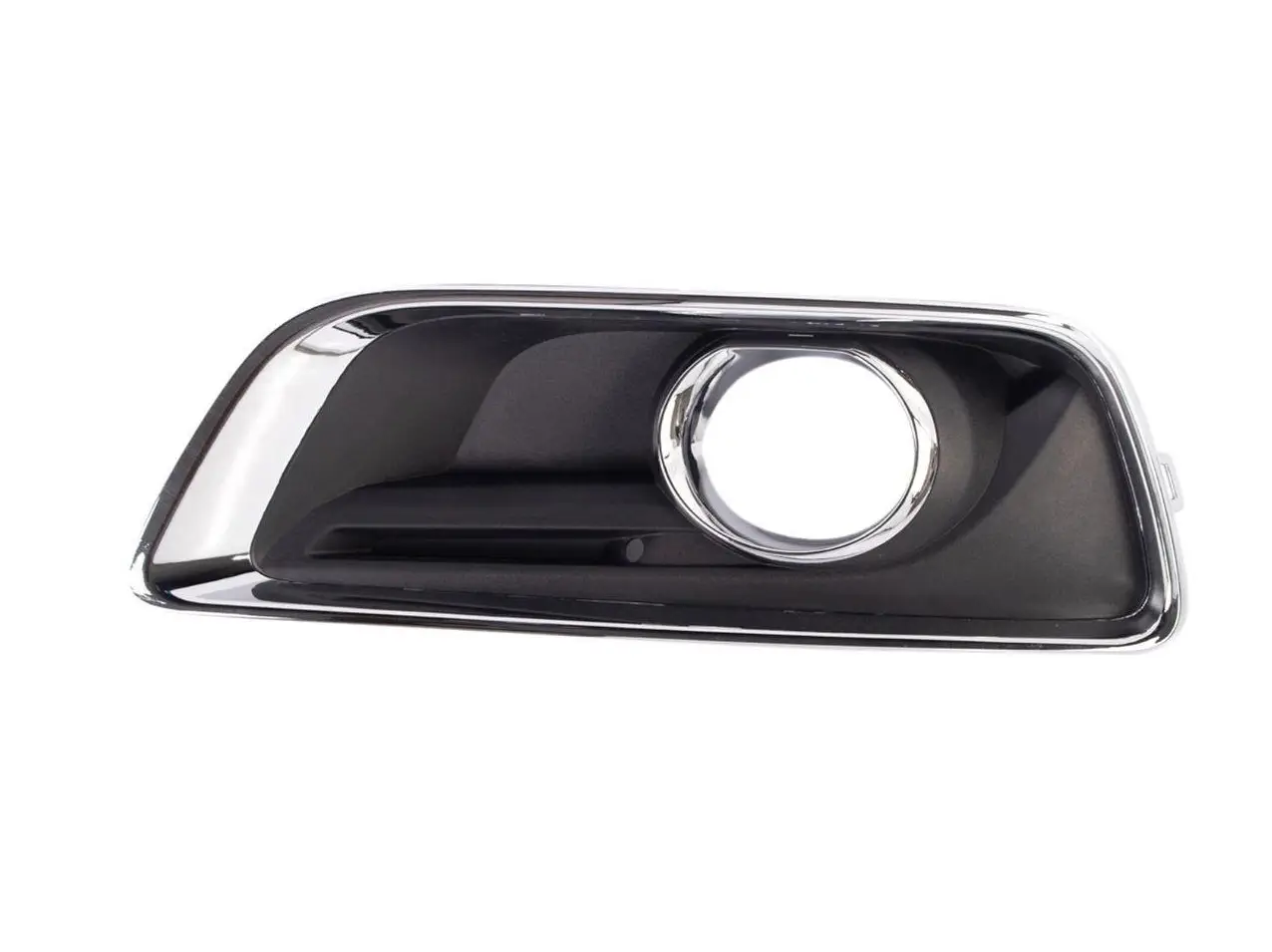 Решітка Бампера Ліва Chevrolet Malibu 2012-2014 З Хром Окуляром 20768823