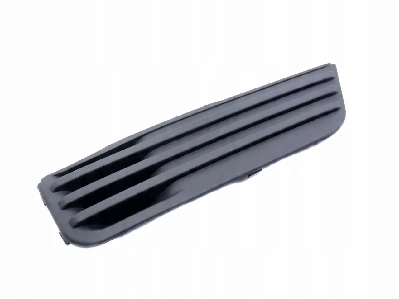 Решетка Бампера Правая Ford Focus 2005-2008 1337348
