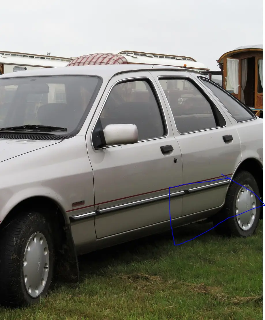 Ремчасть задніх дверей Ford Sierra -87 седан нижня ліва 4 двері