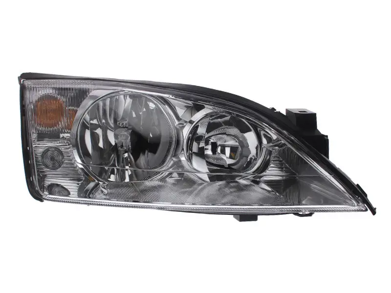 Правая фара  Ford Mondeo 2001- 206245052