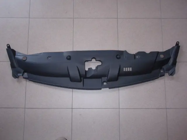 Накладка над радіатором Honda Civic седан 2006- 2011 71125SNB000