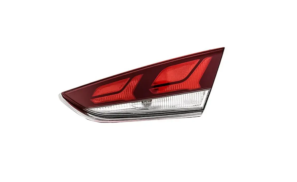 Правый Фонарь Внутренний Hyundai Sonata 2017-2019 Галоген  92404C2500