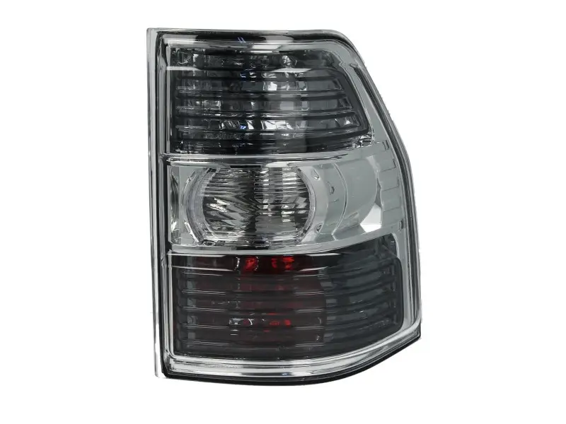 Правий Ліхтар Mitsubishi Pajero 2007-2014 8330A354