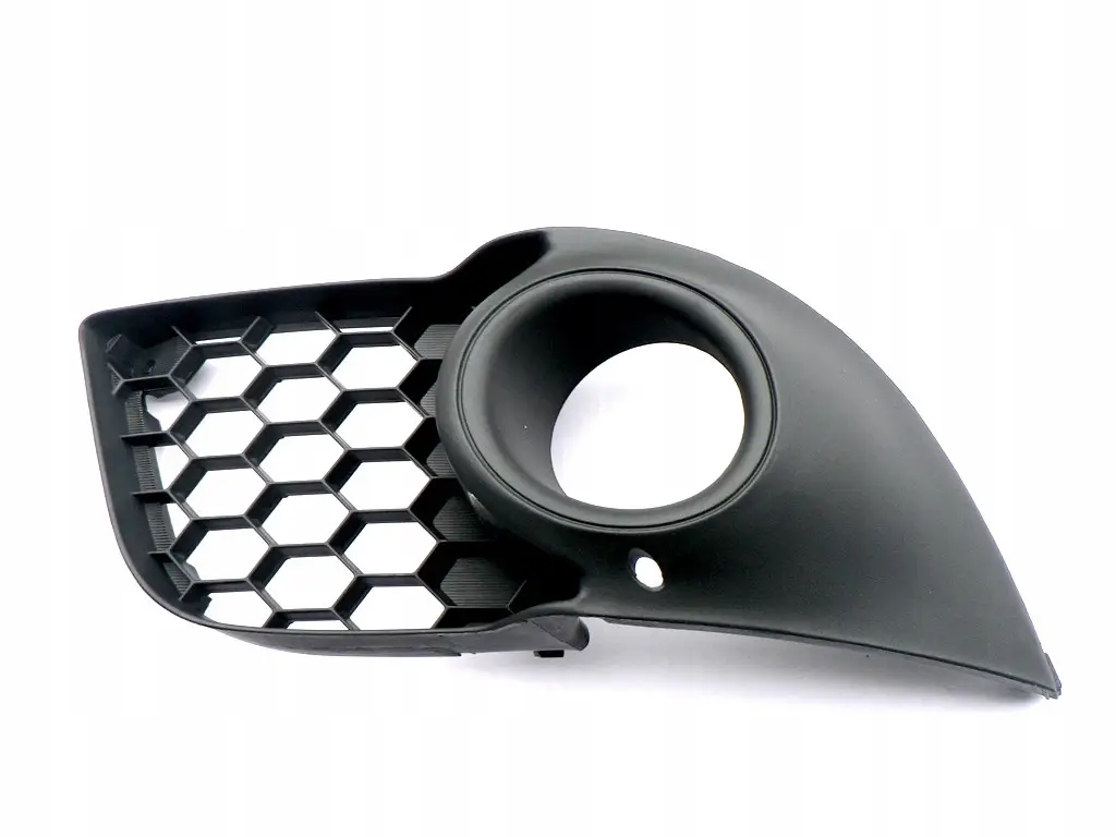 Решітка Бампера Ліва Mitsubishi Lancer 10 2012-2015 8321A123