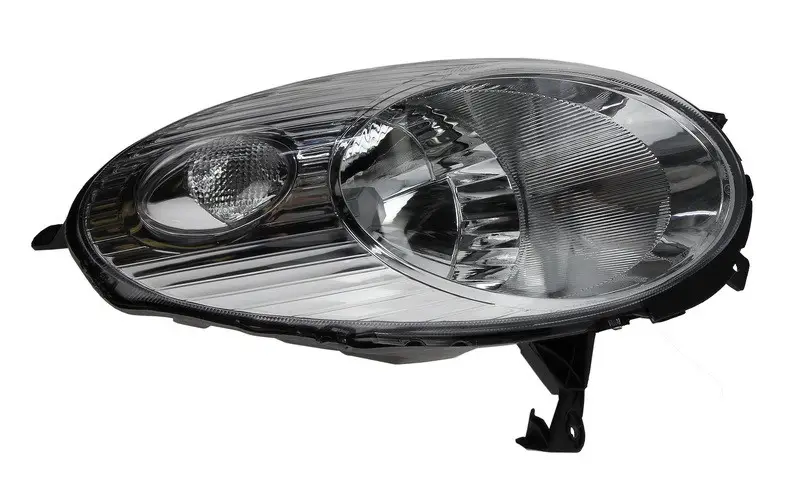 Правая фара  Nissan Micra K12 2003-2008 Дорестайлинг 26010AX700