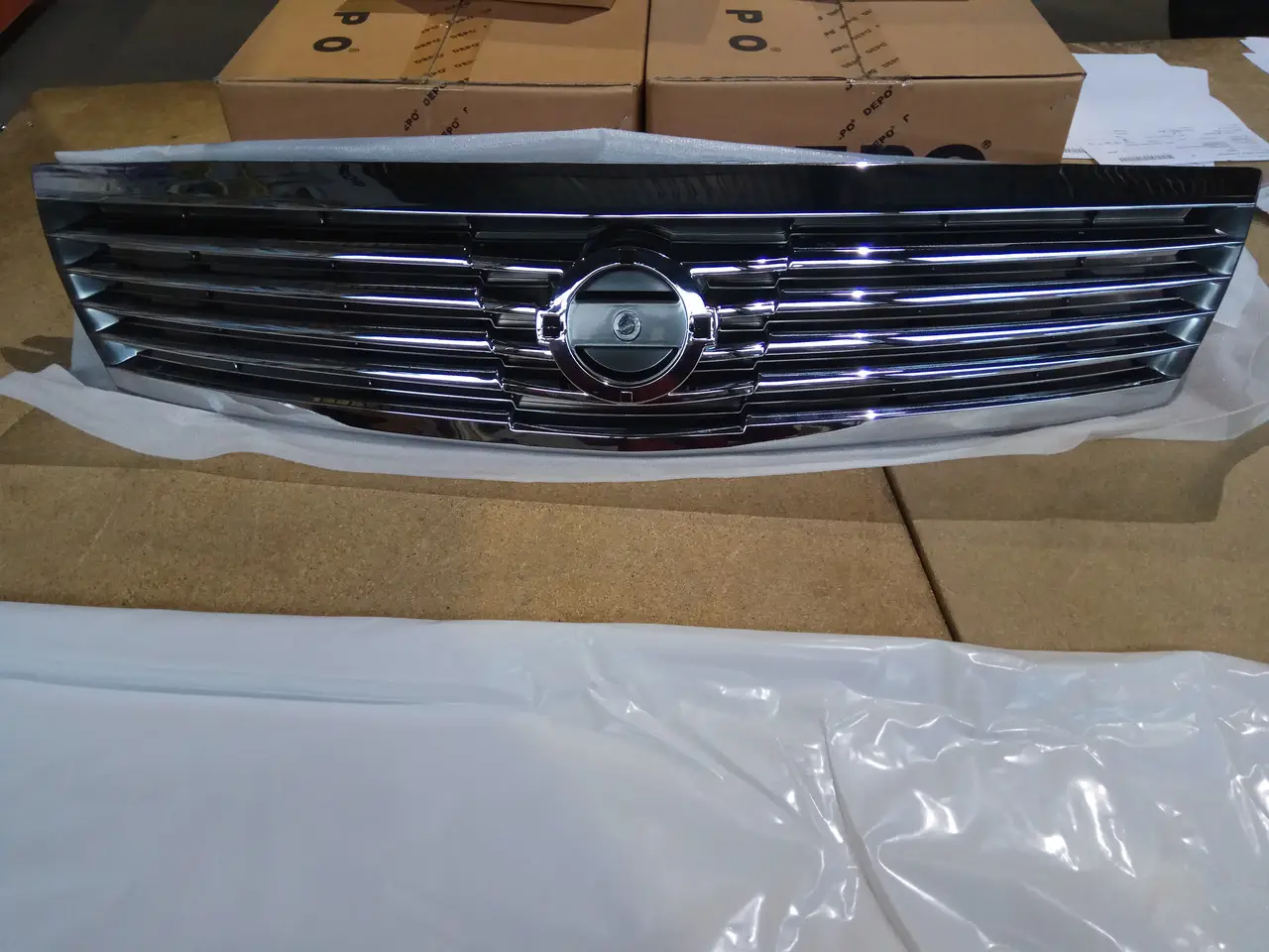Решетка радиатора Nissan Teana J31 2003-2008