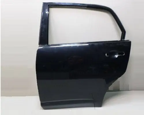 Дверка задняя правая Nissan Tiida 2005-2012 седан 82100EL430