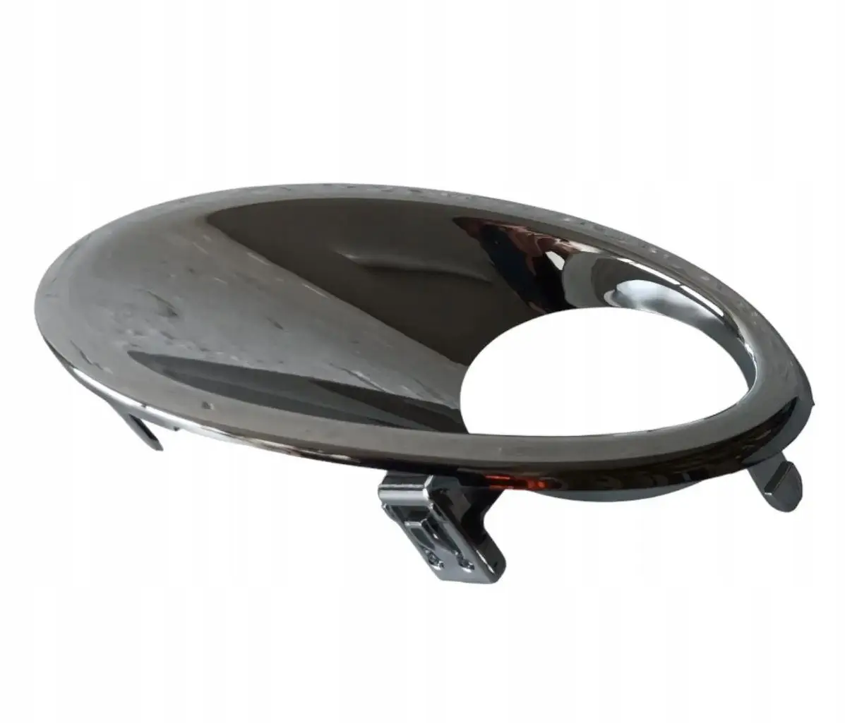 Решітка Бампера Ліва Nissan Qashqai 2006-2009 Хром 62257BT01A