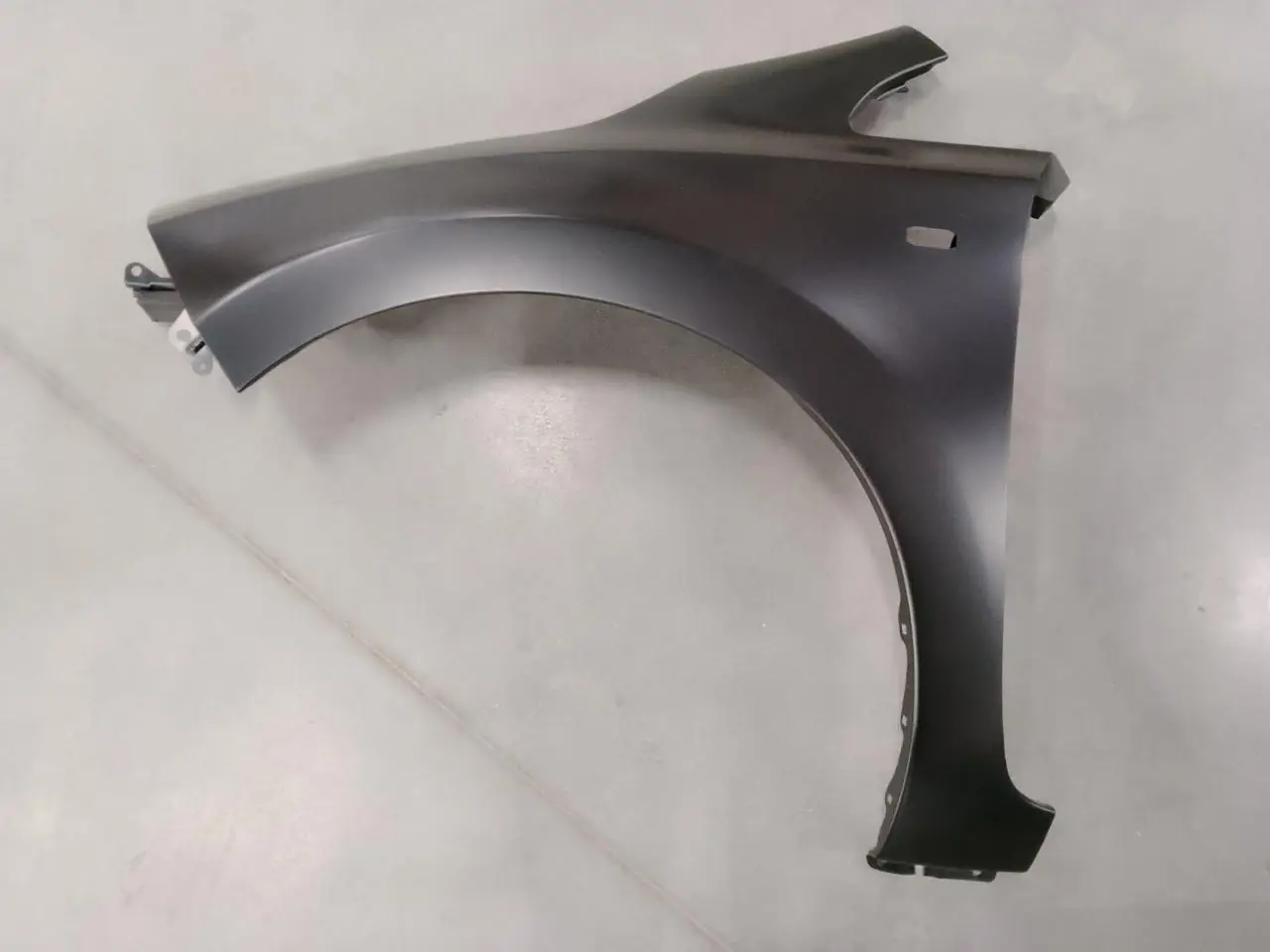Крыло левое Nissan Leaf 2010-2016 631013NF0A