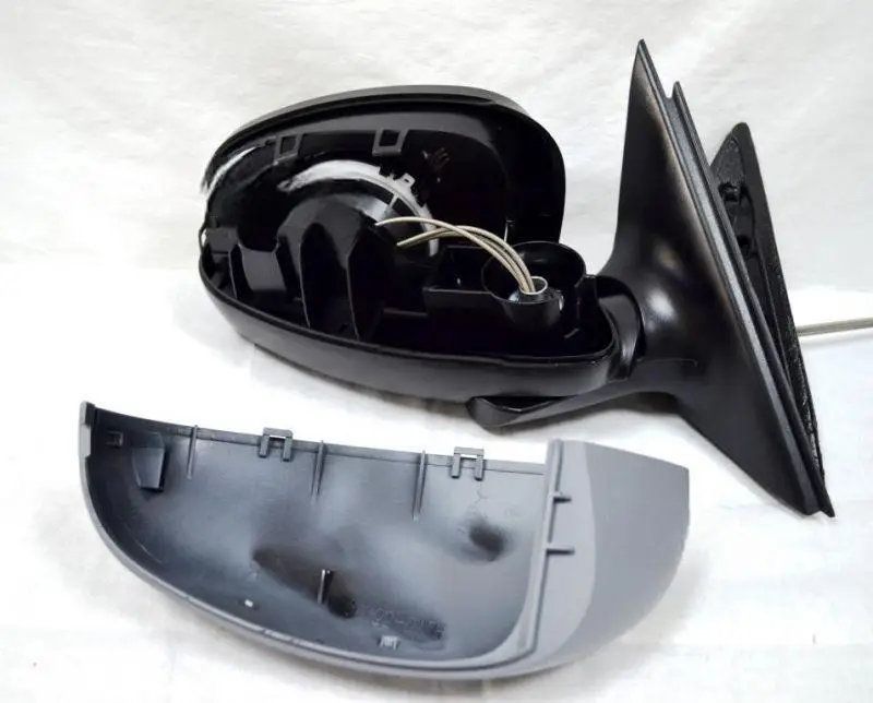 Зеркало Правое Skoda Roomster 2007-2010 5 Pin 5J0857522M