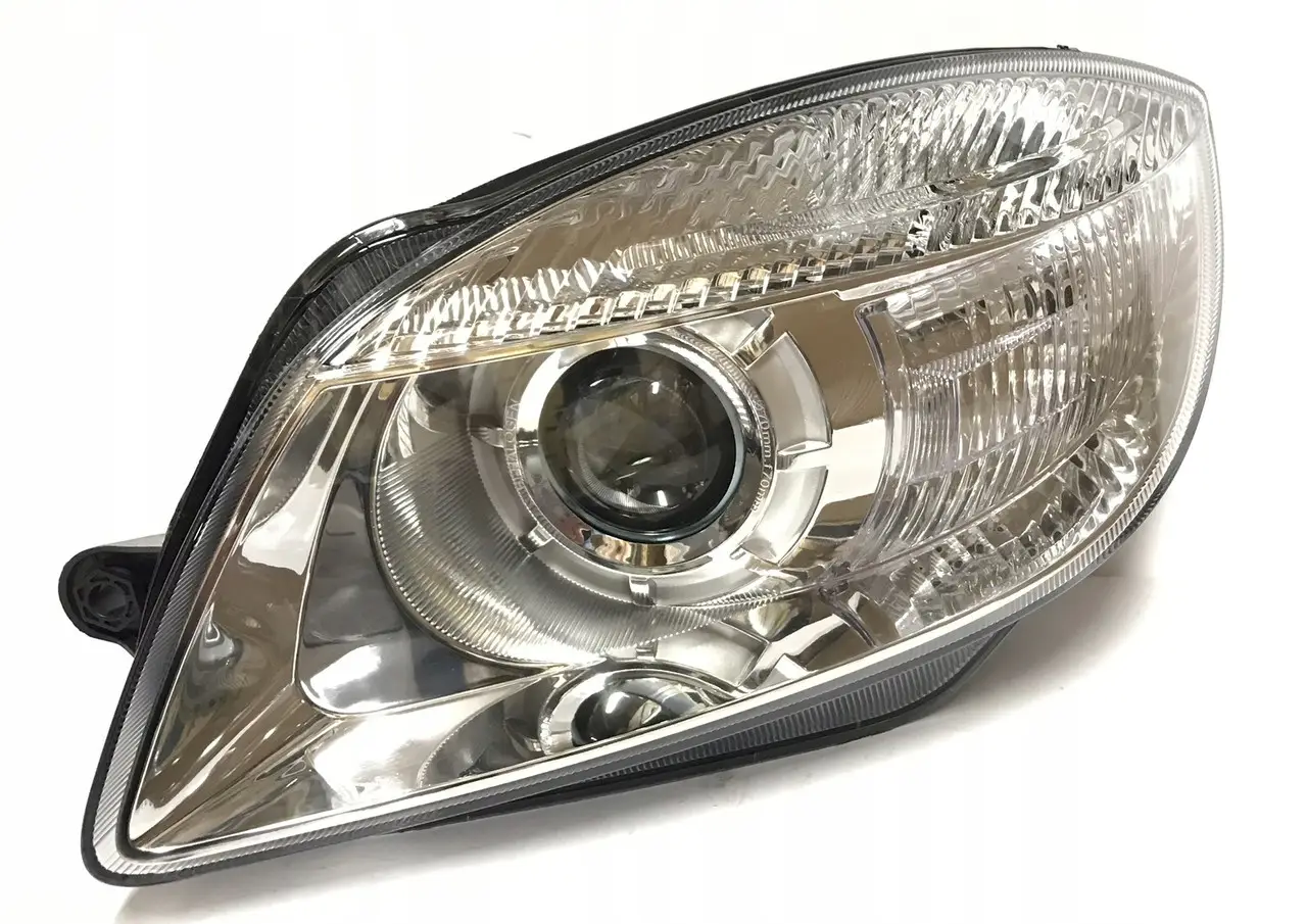 Левая фара Skoda Fabia Skoda Roomster 2007-2010 5J2941017A