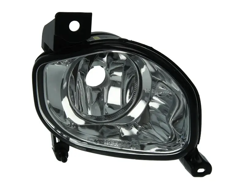 Правая  Противотуманка   Toyota Avensis T25 2003-2006 Дорестайлинг 8121005060