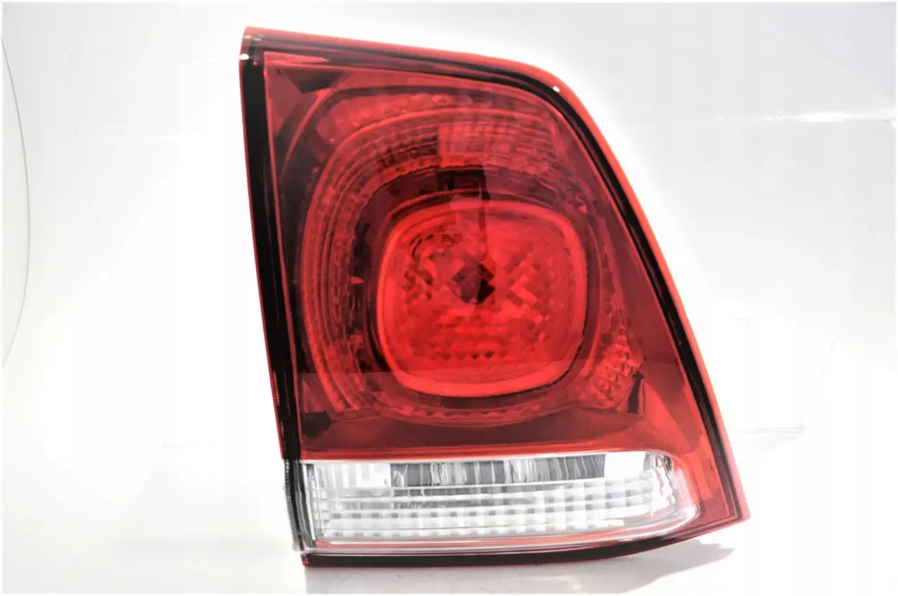 Левый фонарь Toyota Land Cruiser J200 2007-2015  B159060310