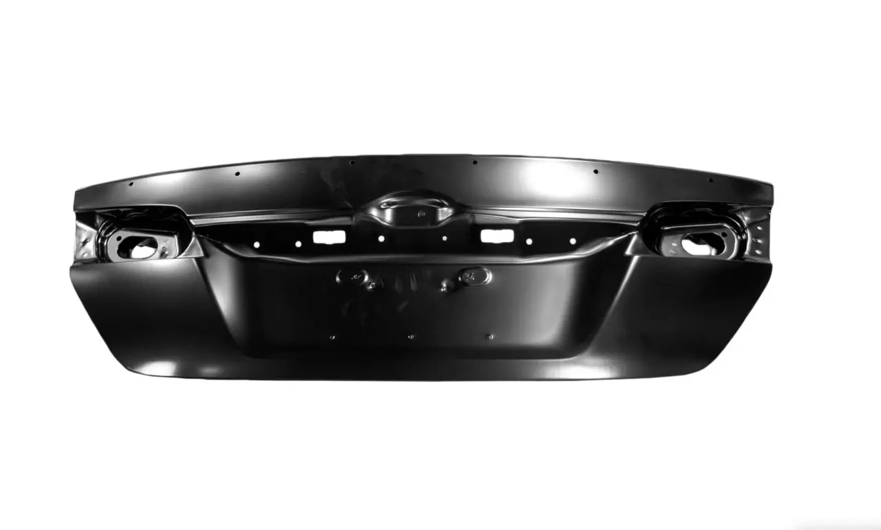 Кришка Багажника Toyota Camry 50 Америка 2011-2014 під спойлер під камеру 6440106570