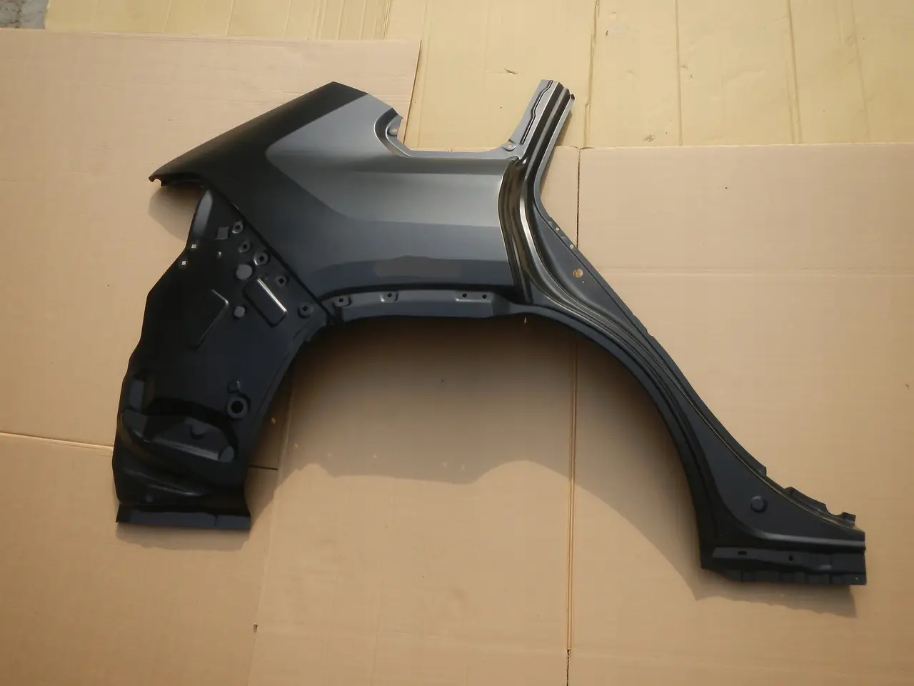 Крило заднє праве Toyota RAV4 V 19-61601-42130
