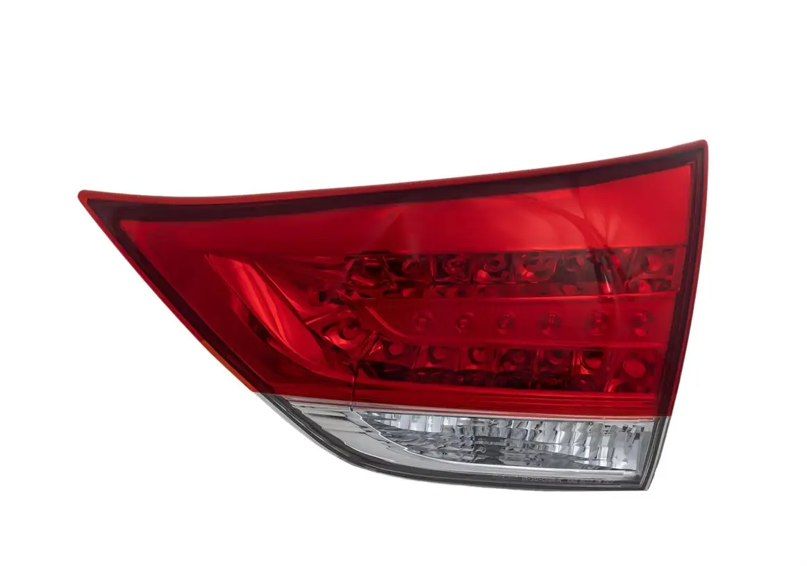 Правый Фонарь Внутренний Toyota Sienna 2010-2017  8159008010