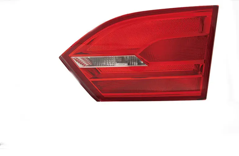 Левый Фонарь Внутренний Volkswagen Jetta USA  2010-2014