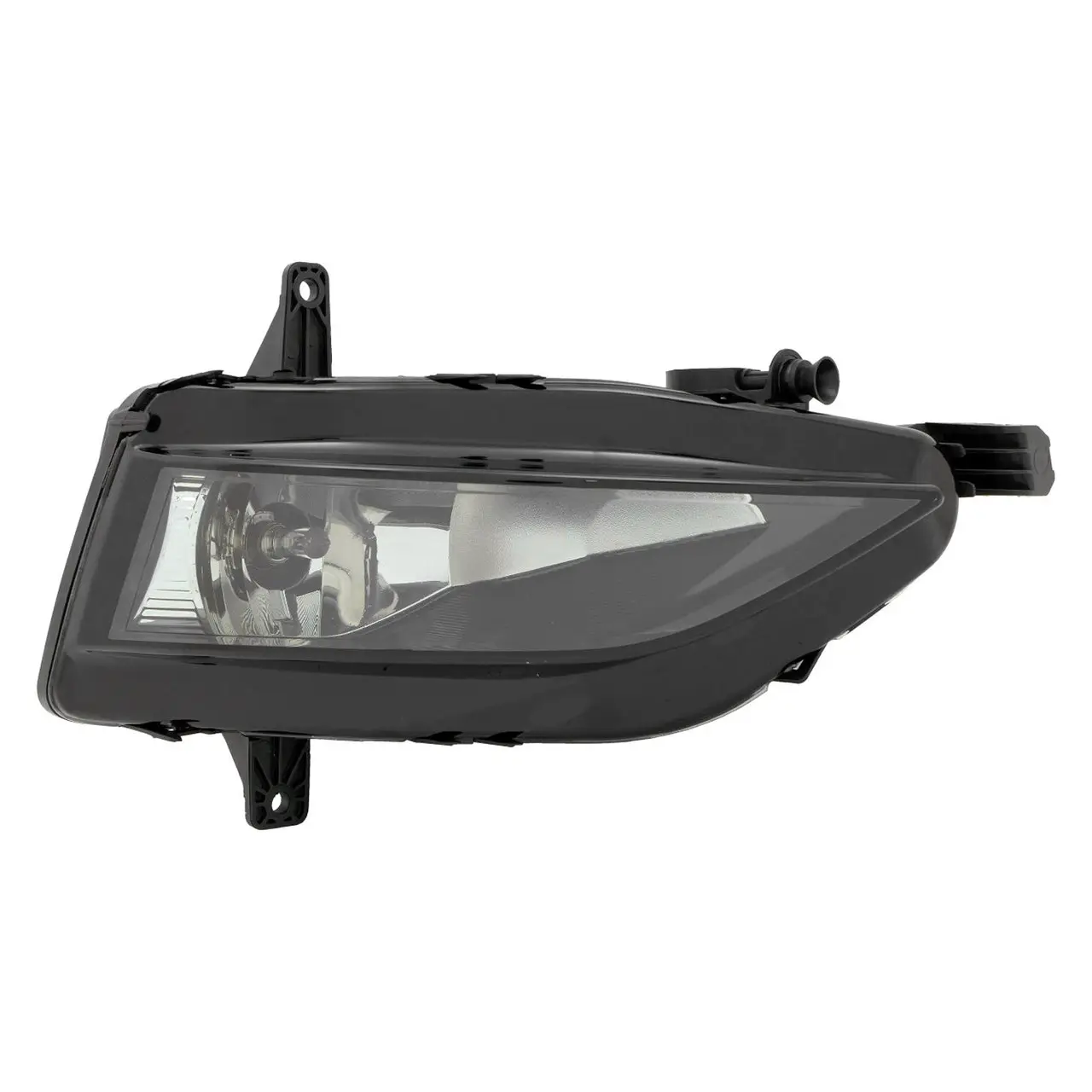 Правая  Противотуманка   Volkswagen Jetta 2018-2022 5GM941662A