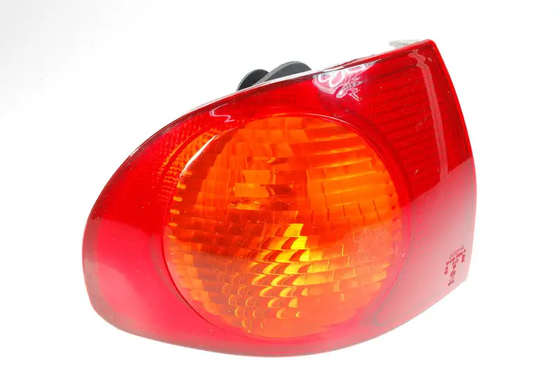 Левый Фонарь Toyota Corolla E11 1997-2001 81561-1E080