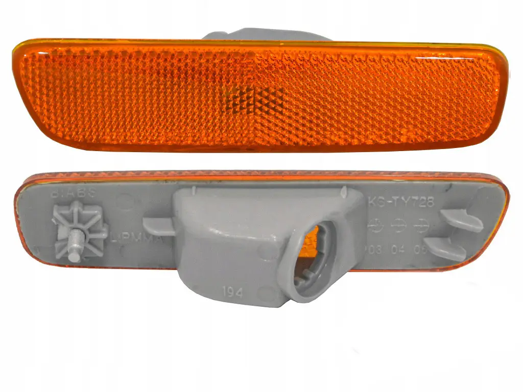 Правий поворот бампера Lexus Rx 1999-2003 8173048010