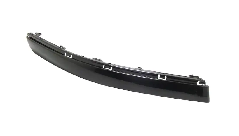 Молдинг правий переднього бампера VW Passat B5 2000- 2005 під 3B0807718B